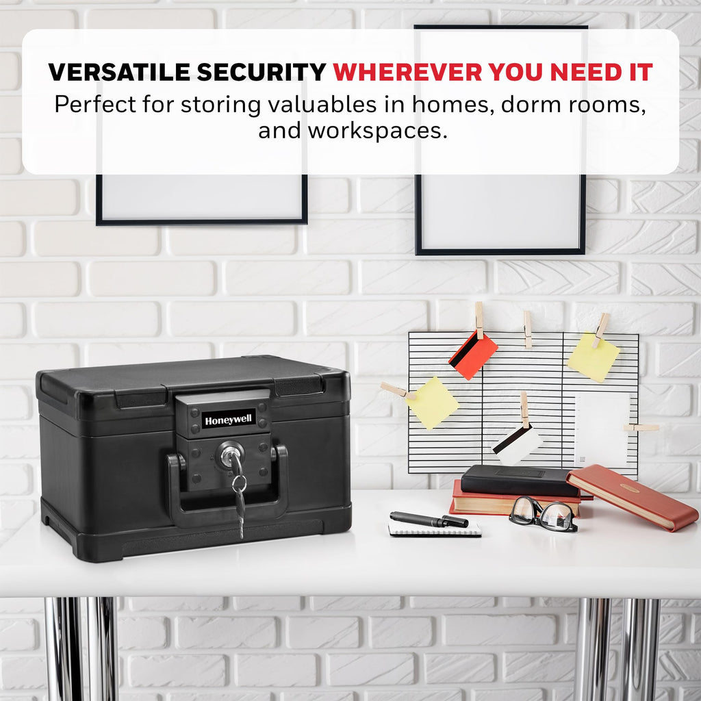 Small Black ABS Plastic Safe with Key Lock R710