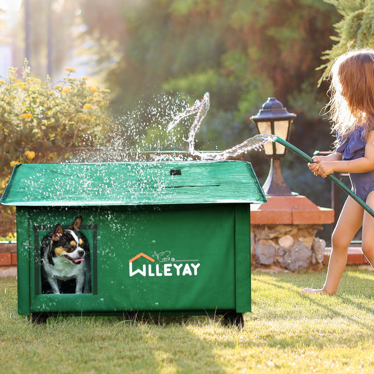 Extra Large Collapsible Heated Cat House N386
